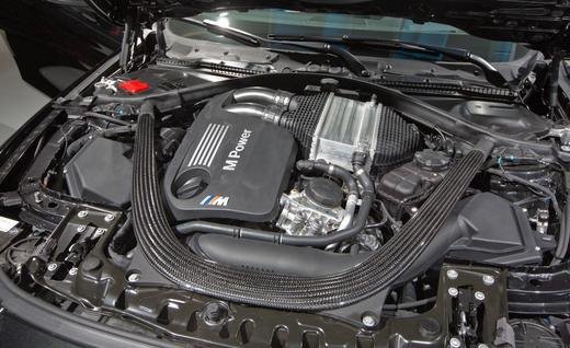 2015-bmw-m4-coupe-twin-turbocharged-30-liter-inline-6-engine-photo-564621-s-520x318.jpg